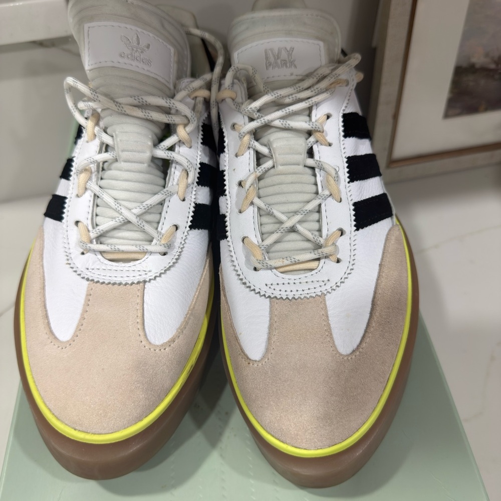 Women's size 10 Ivy Park x Adidas
